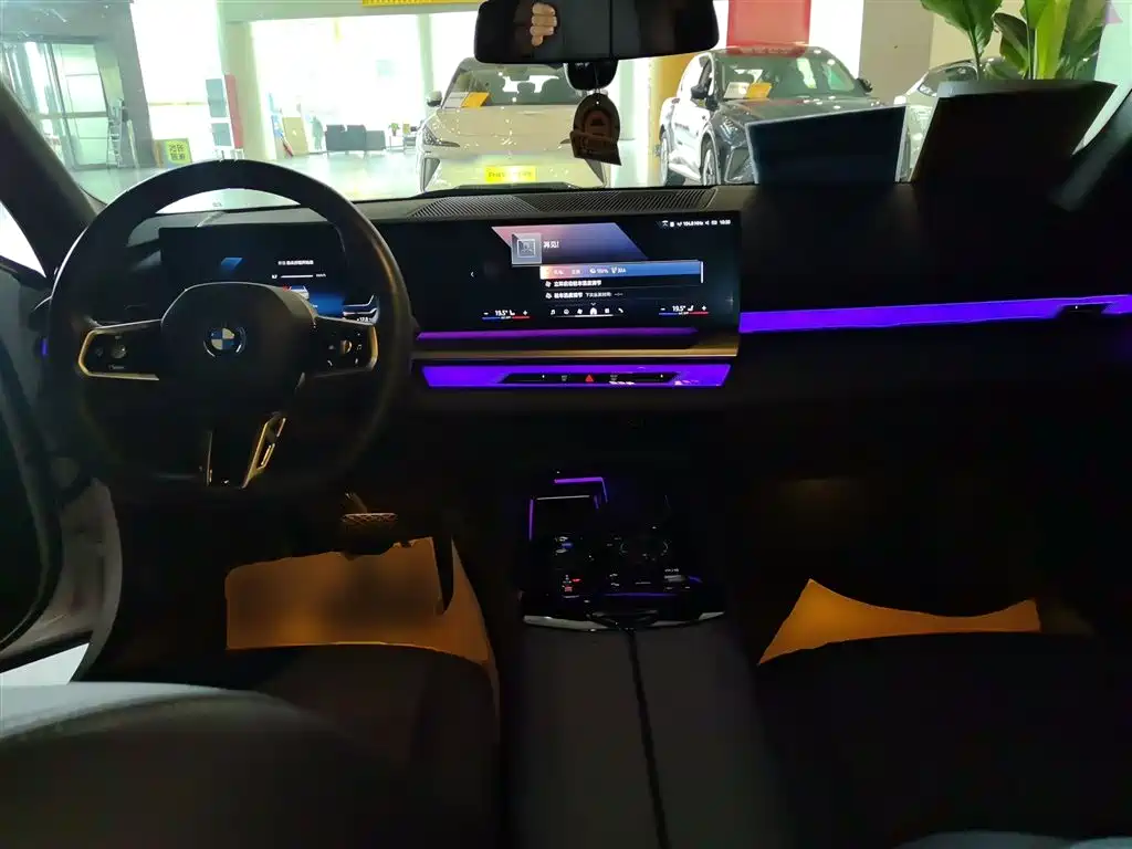 BMW i5 2024 — фото 10