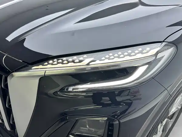Hongqi HS3 PHEV 2025