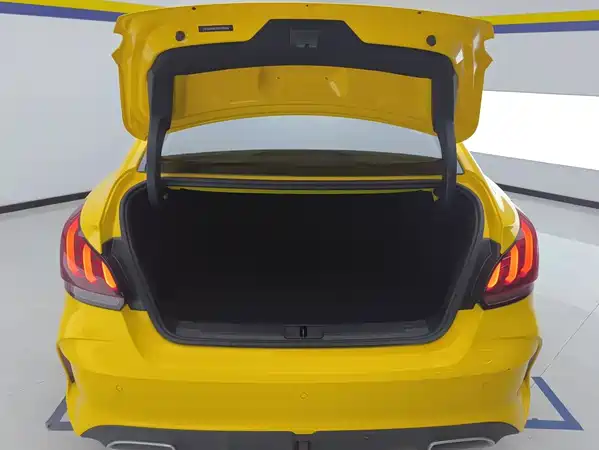 MG MG5 2023