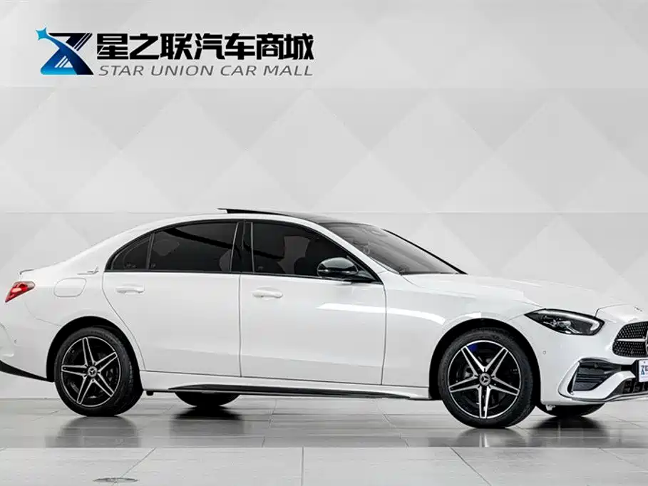 Mercedes-Benz C-Class 2024 — фото 5