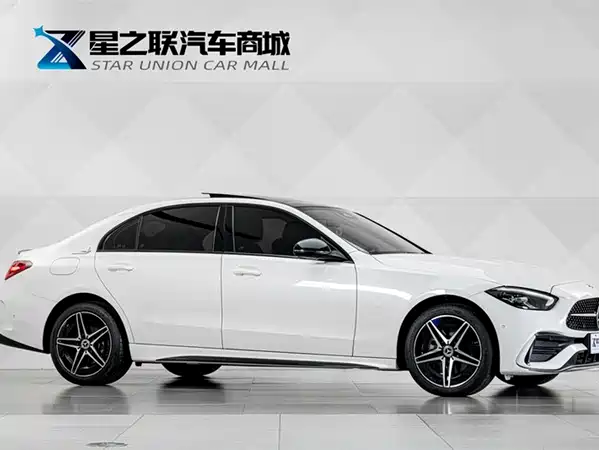 Mercedes-Benz C-Class 2024