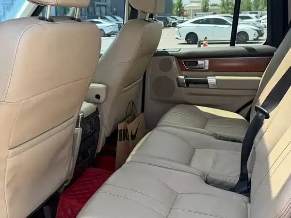 Land Rover Discovery 2011