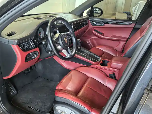 Porsche Macan 2021