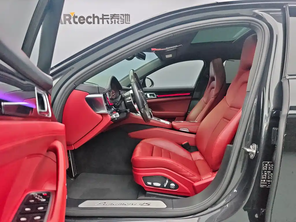 Porsche Panamera 2018 — фото 13