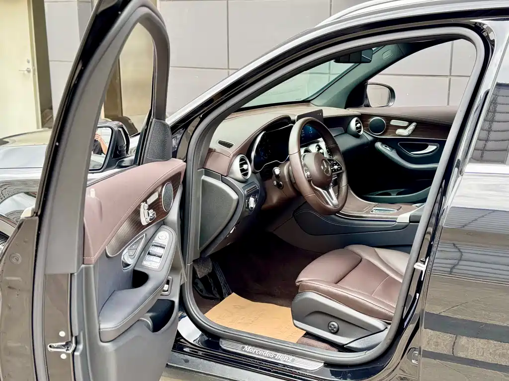 Mercedes-Benz GLC 2021