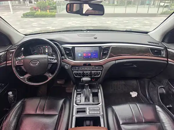 GAC Trumpchi GS8 2018