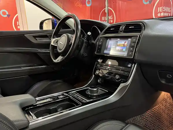 Jaguar XEL 2018