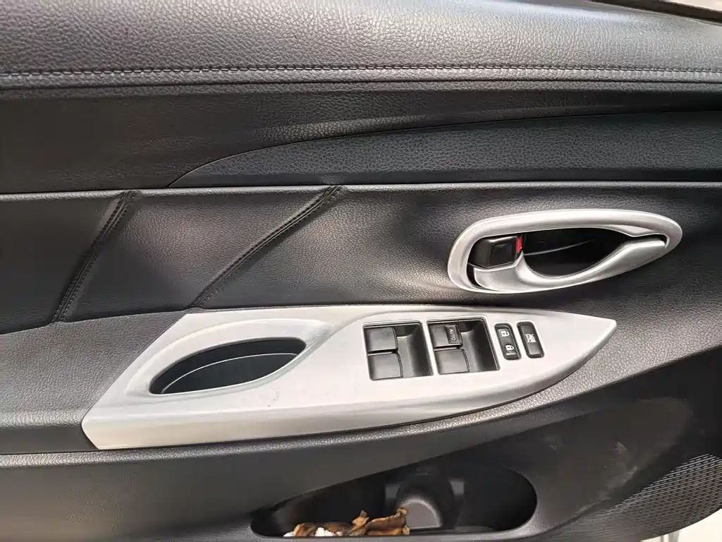 Toyota Vios 2022 — фото 13