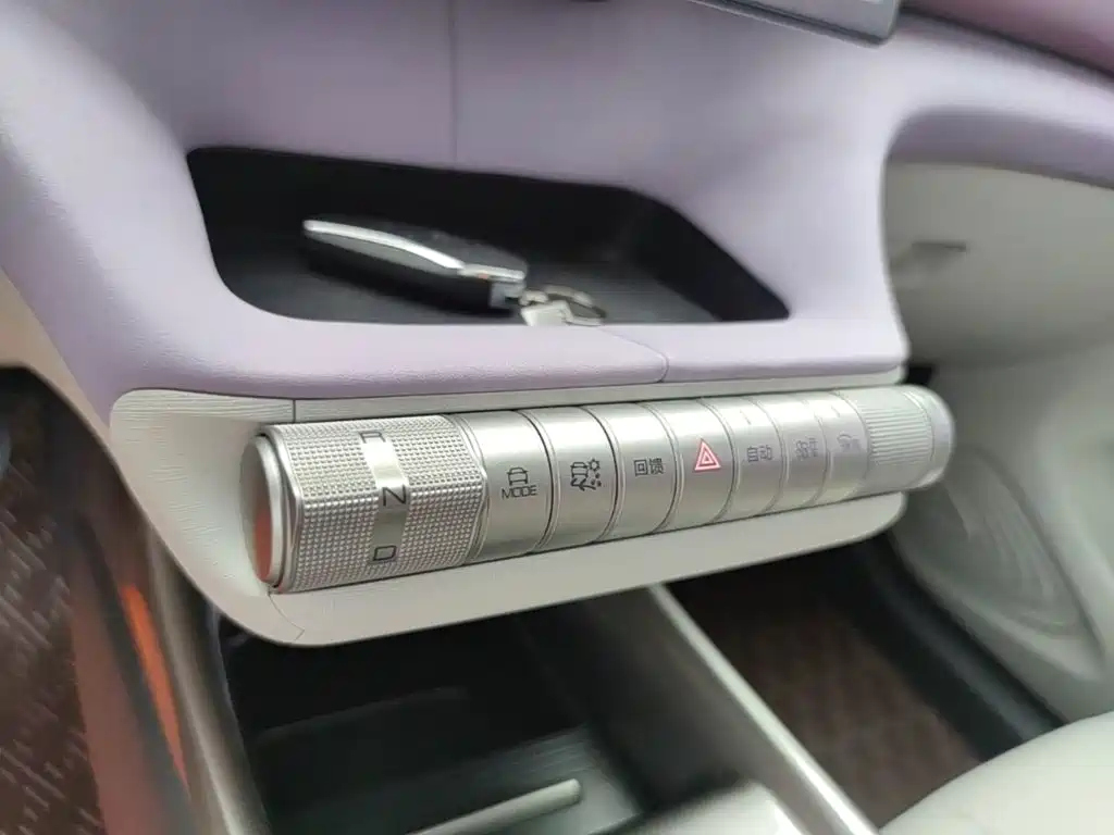 BYD Dolphin 2022 — фото 14