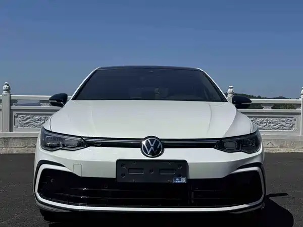 Volkswagen Golf 2022