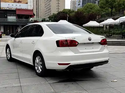 Volkswagen Sagitar 2013
