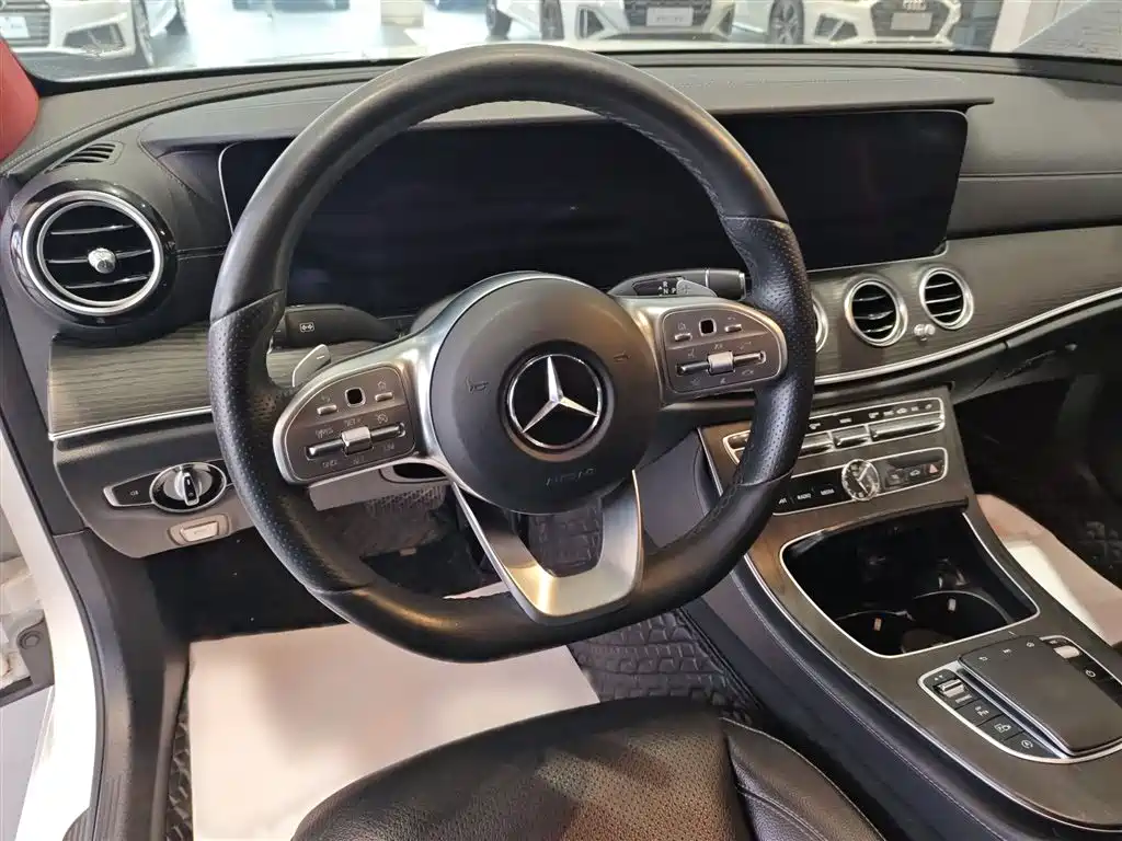 Mercedes-Benz E-Class 2020 — фото 4