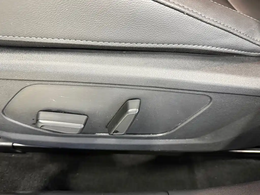 Hyundai Elantra 2023 — фото 9
