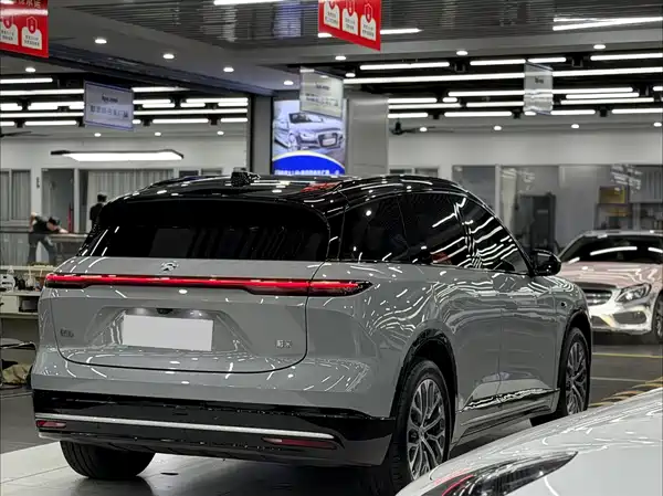 NIO ES6 2025