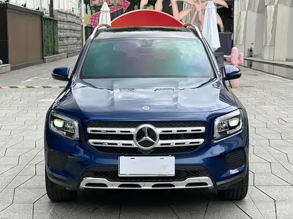 Mercedes-Benz GLB 2023