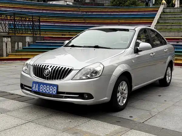 Buick Excelle 2013