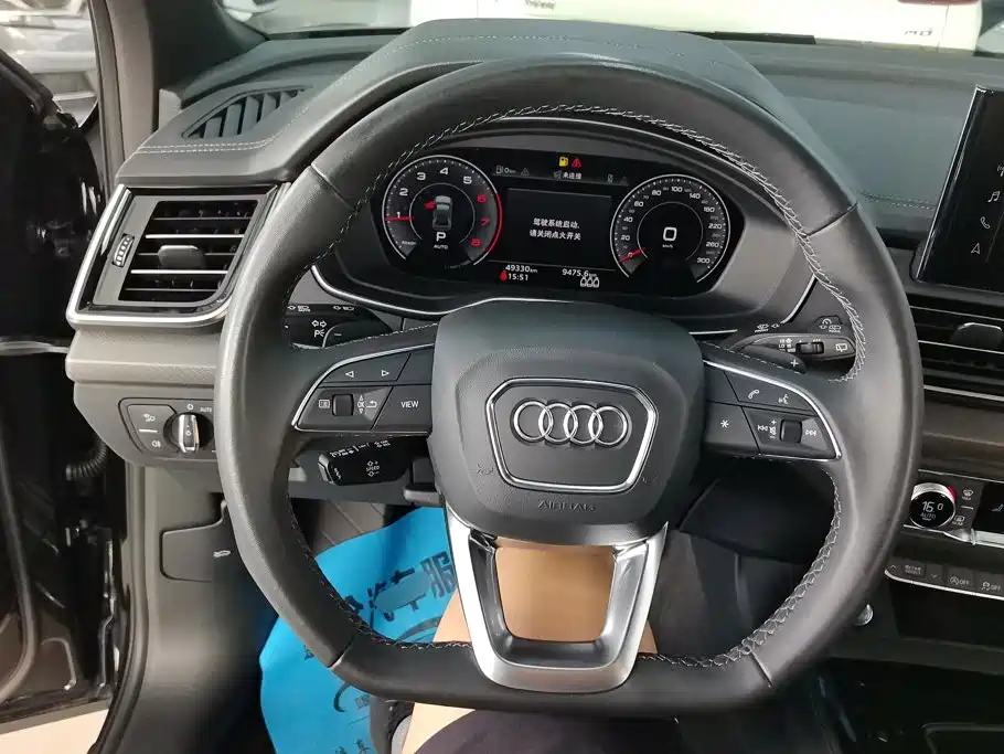 Audi Q5L 2023 — фото 15