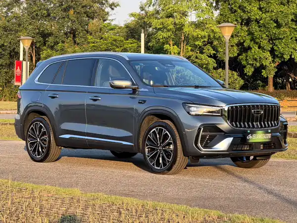 Geely Xingyue L 2025