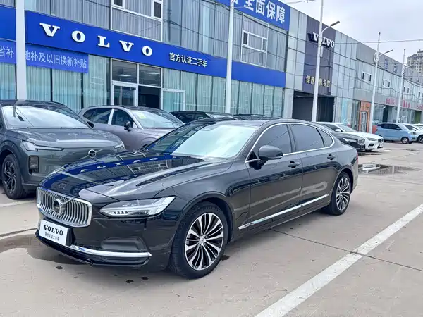 Volvo S90 2024