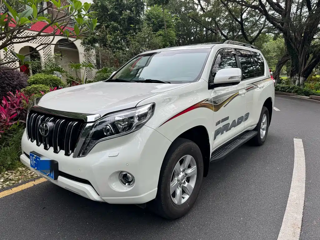 Toyota Prado 2016 — фото 1