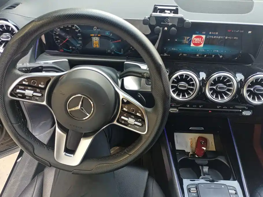 Mercedes-Benz GLB 2022 — фото 12