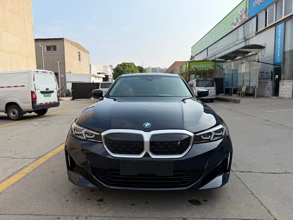 BMW i3 2024
