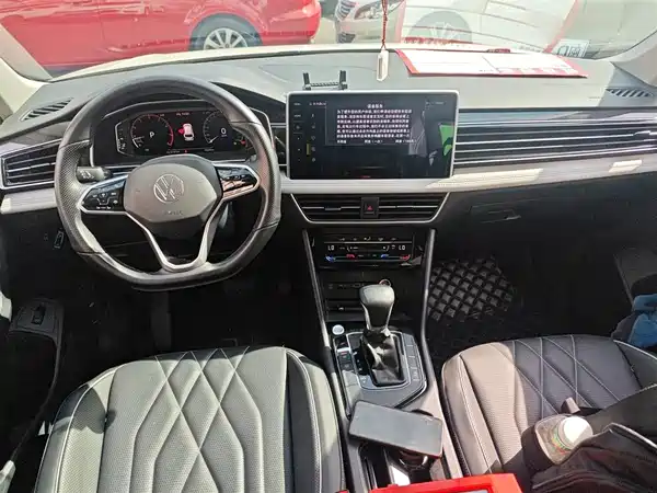 Volkswagen Tiguan L 2023