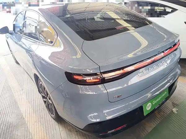 Leapmotor B01 2025
