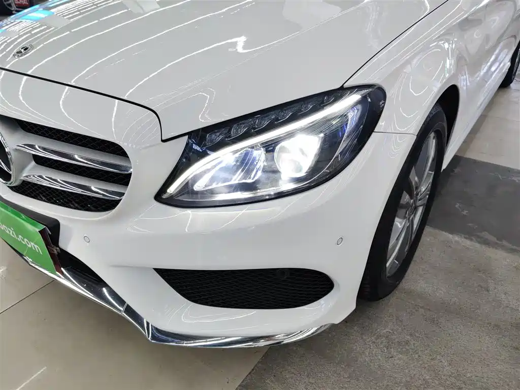 Mercedes-Benz C-Class 2018 — фото 24
