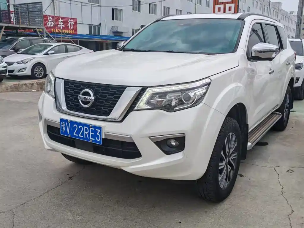 Nissan Terra 2018 — фото 1