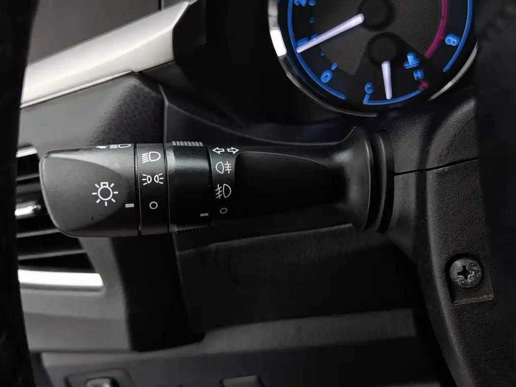 Toyota Levin 2015 — фото 21