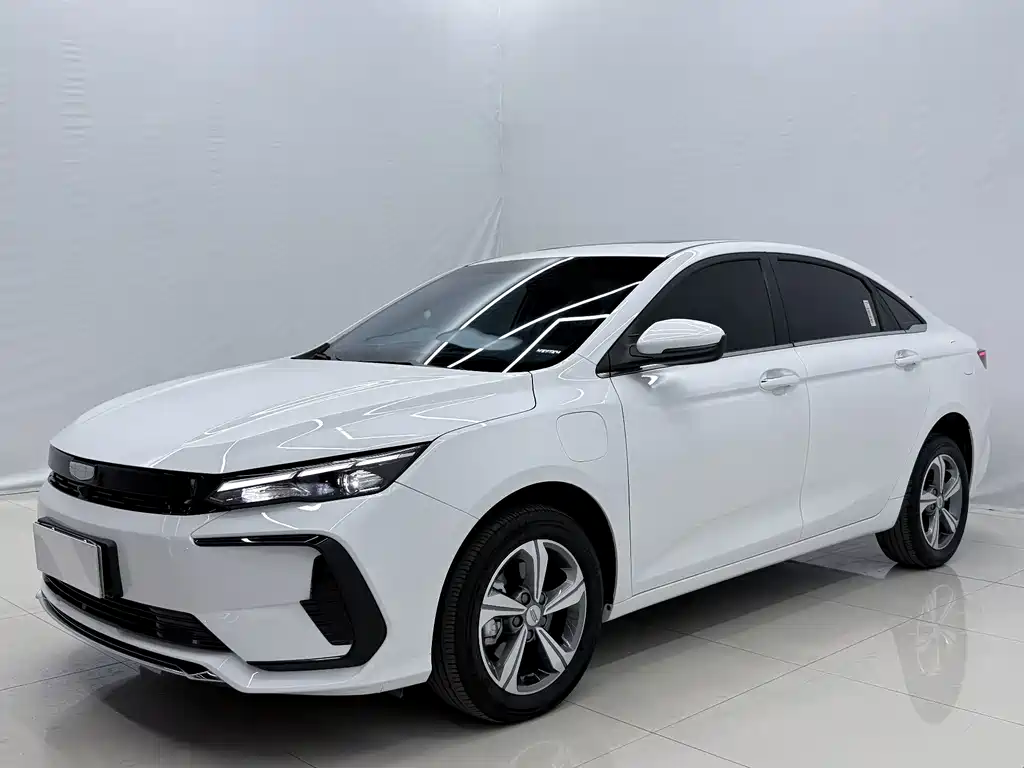 Geely Emgrand L Hip 2025 — фото 1