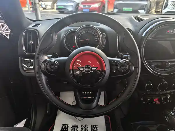 MINI JCW COUNTRYMAN 2019
