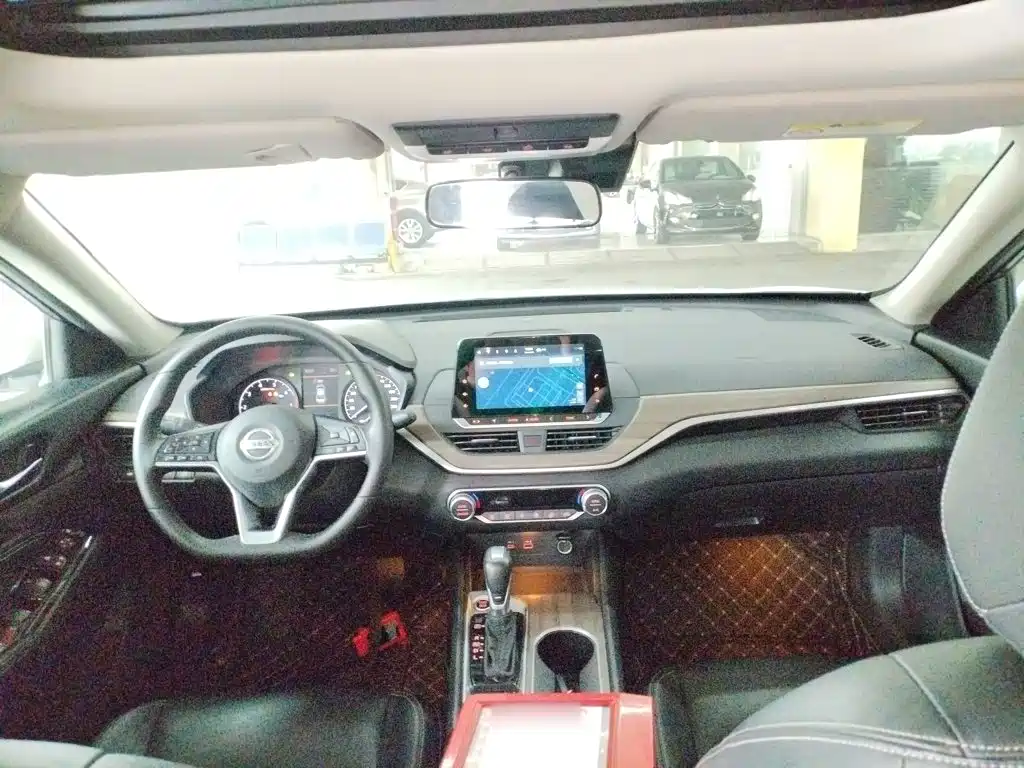 Nissan Teana 2022