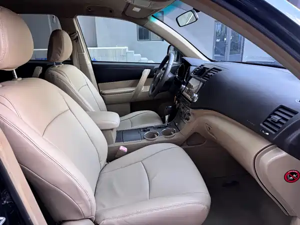 Toyota Highlander 2011