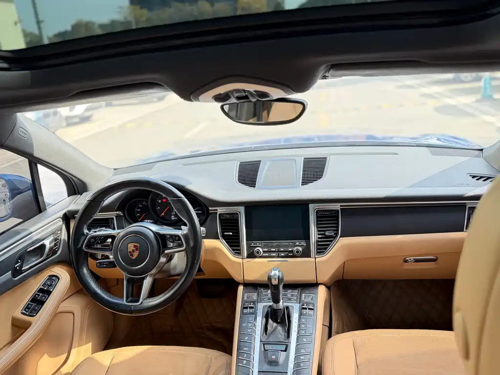 Porsche Macan 2016 — фото 8