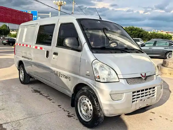 Wuling Rongguang 2019
