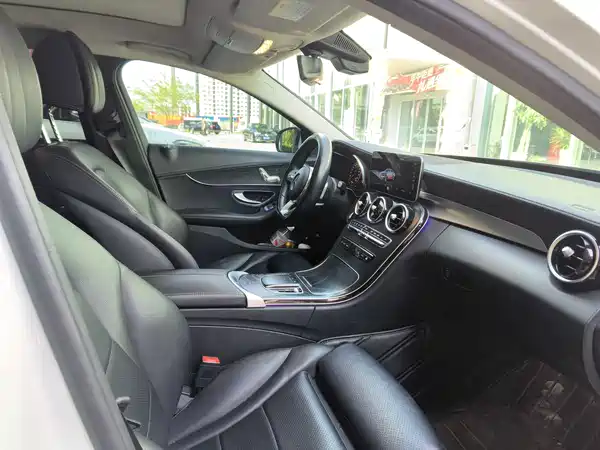 Mercedes-Benz C-Class 2021