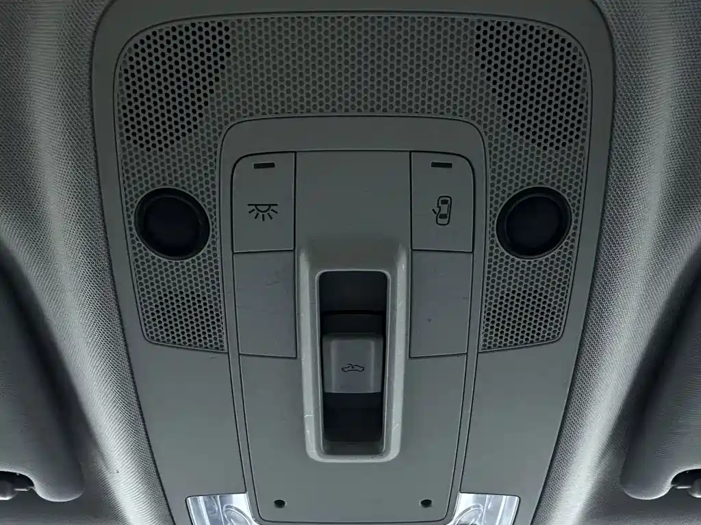 Audi Q2L 2022 — фото 17