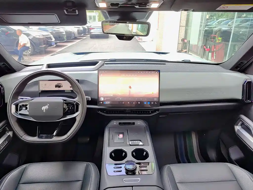 Ford Smart Horse 2025 — фото 10