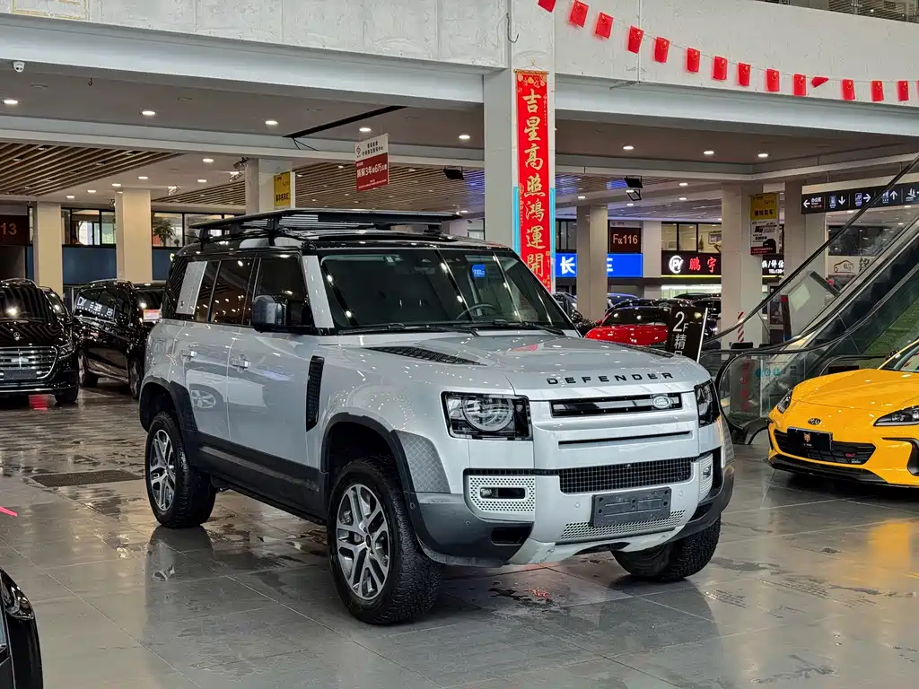 Land Rover Defender 2022 — фото 3