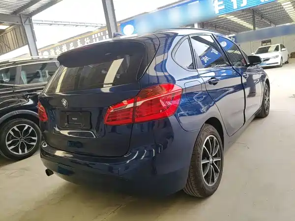 BMW 2 Series Station Wagon 2017
