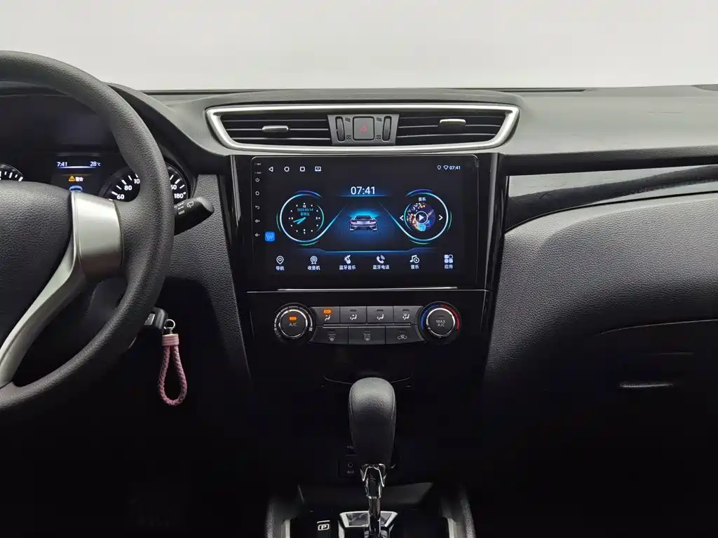 Nissan Qashqai 2017 — фото 12