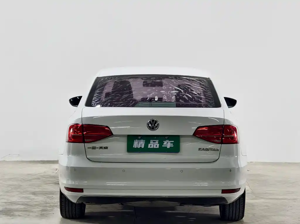 Volkswagen Sagitar 2017