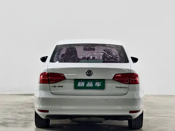 Volkswagen Sagitar 2017