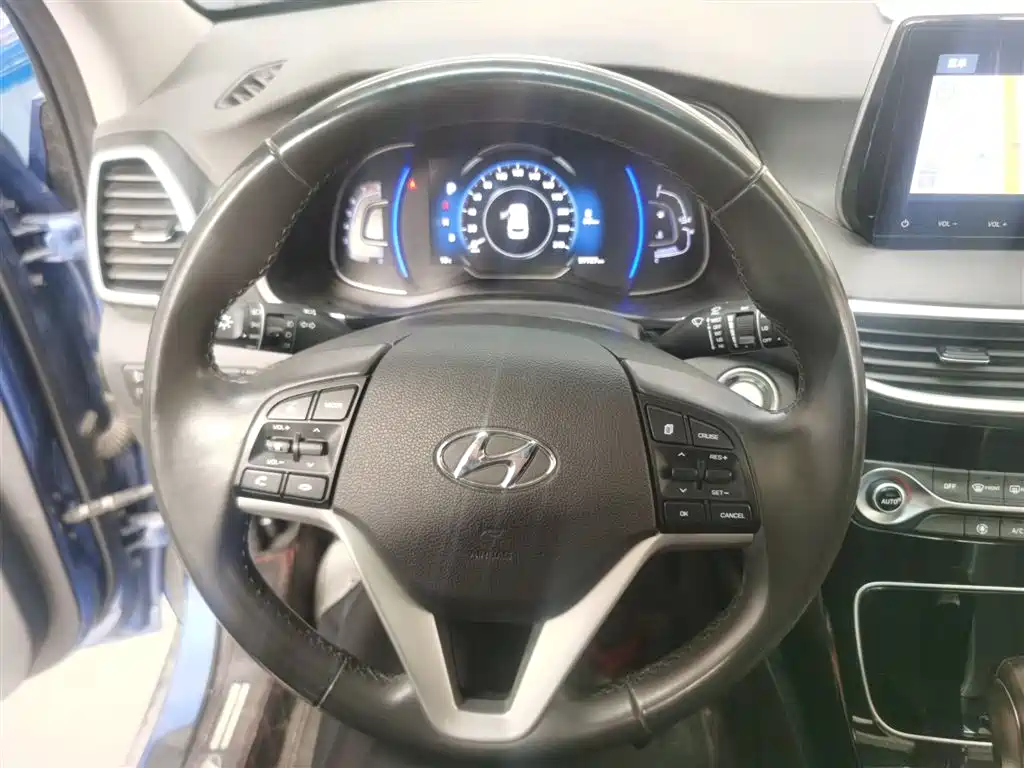 Hyundai Tucson 2019 — фото 11