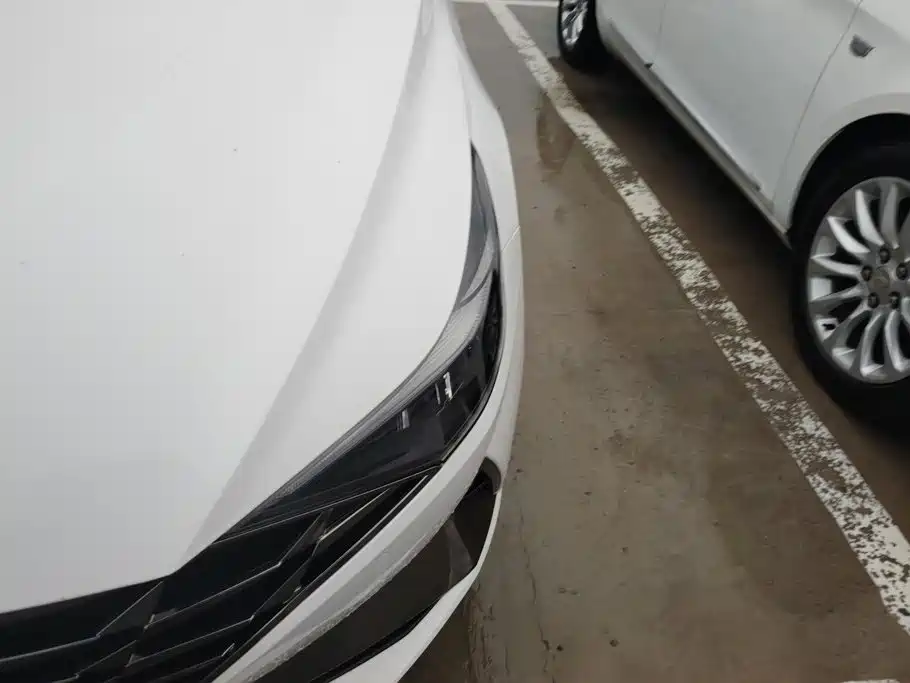 Hyundai Elantra 2022