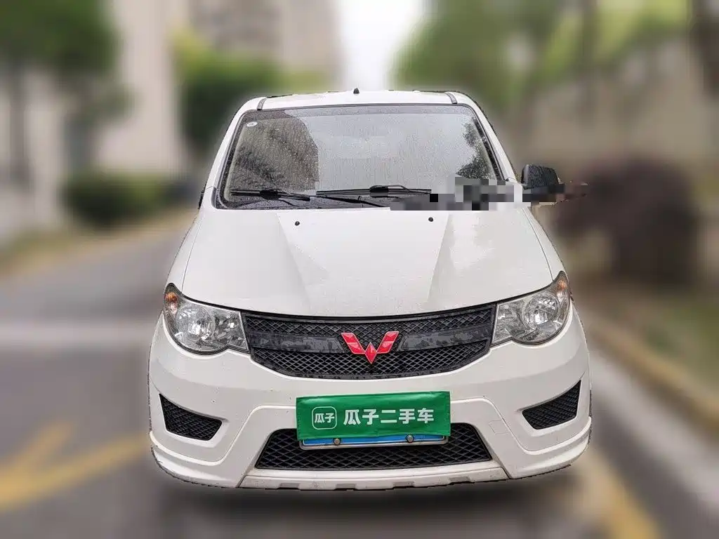 Wuling Hongguang 2016 — фото 24