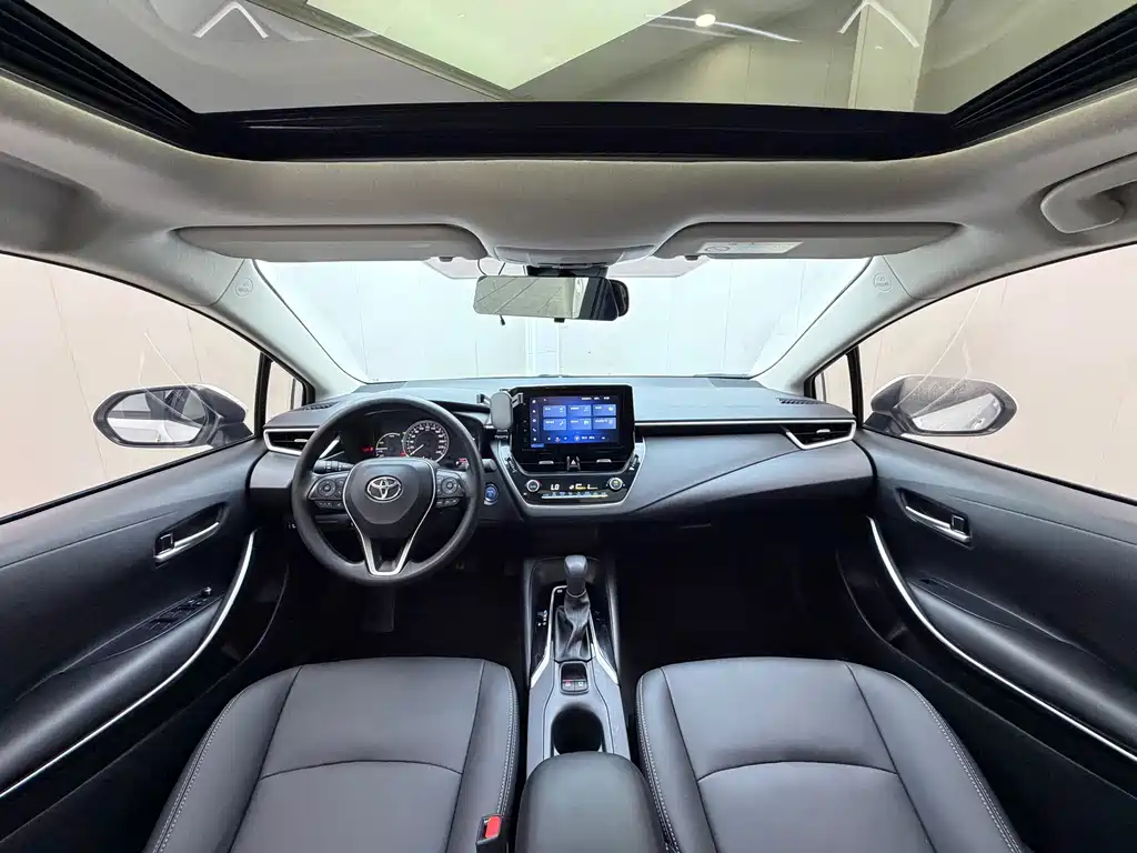 Toyota Corolla 2022 — фото 17