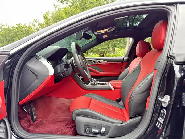 BMW 8 Series 2023